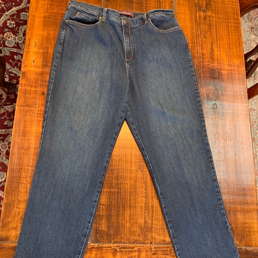 Gloria Vanderbilt Indigo Denim Jeans, “Amanda”, size 16